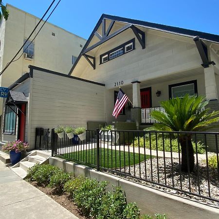 Family Laundry & Spa Sacramento Exterior photo