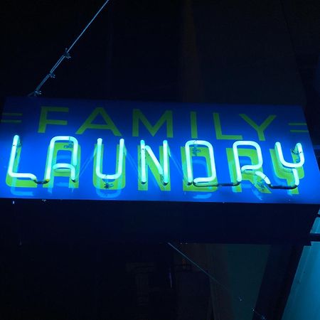 Family Laundry & Spa Sacramento Exterior photo